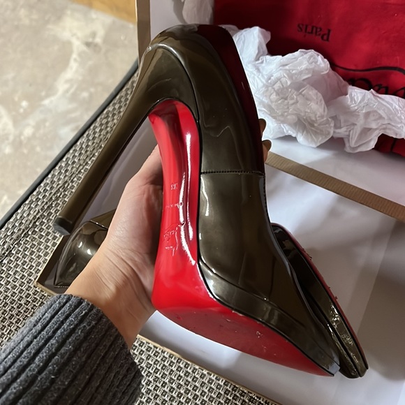 Christian Louboutin Pigalle 120 Plato Pewter/Patent SZ 38 - ONCE WORN (2 hours!) - Picture 15 of 17